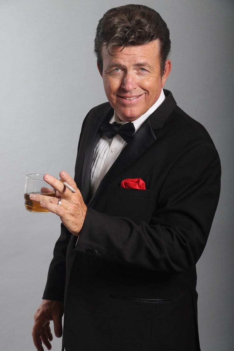 Bob Caudle as Dean Martin